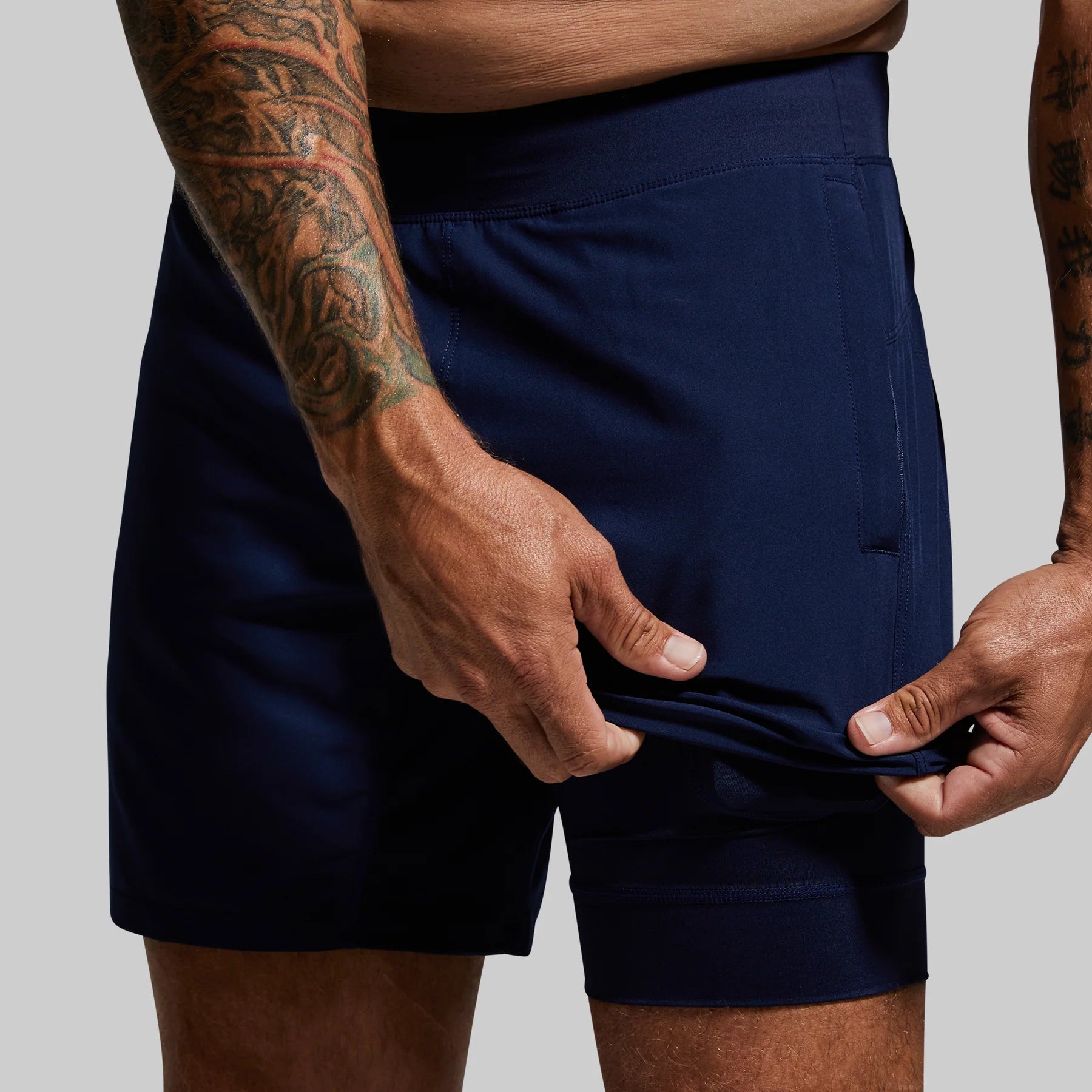 Shorts - Versatile Short W/ Compression 7