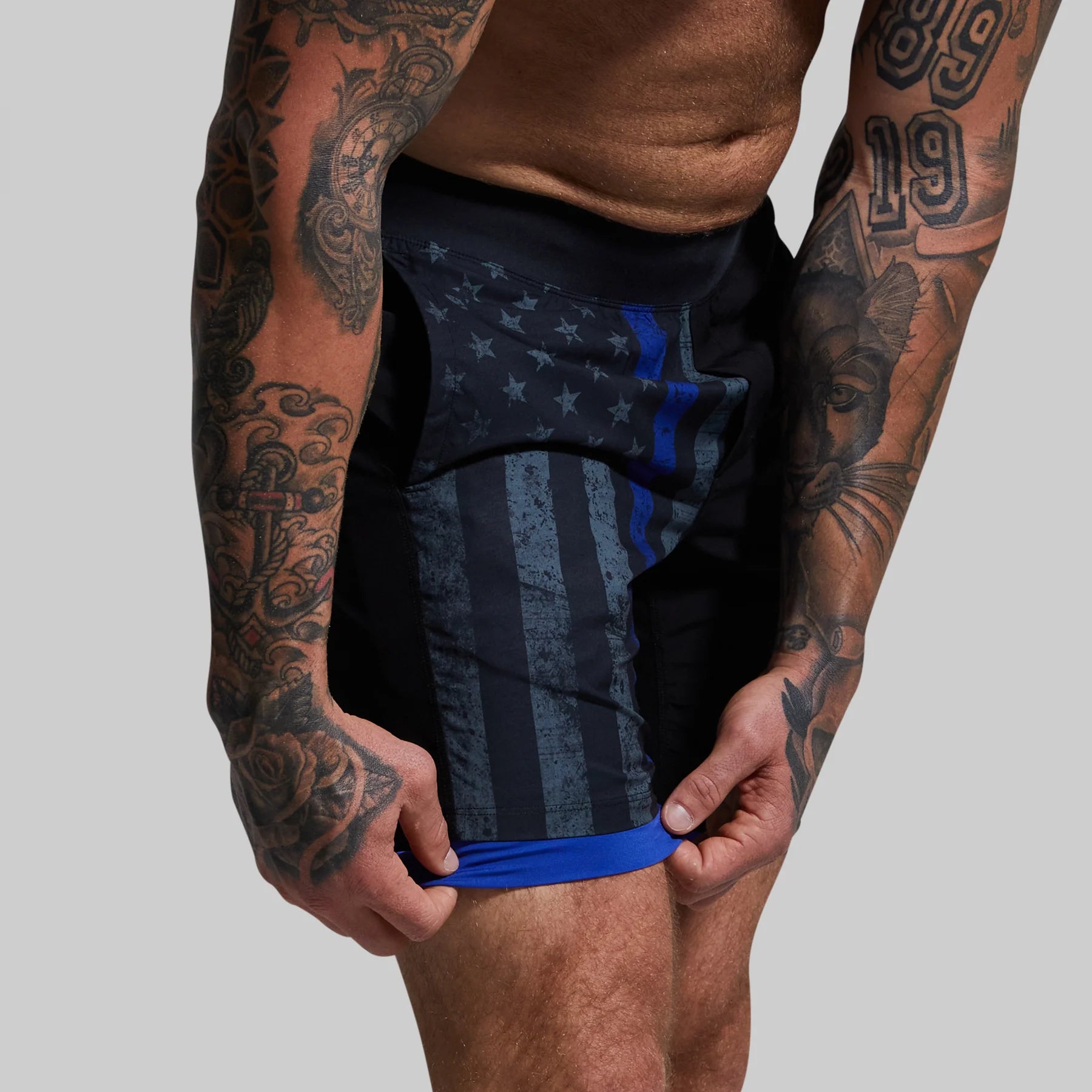 Shorts - Versatile Short W/ Compression 7