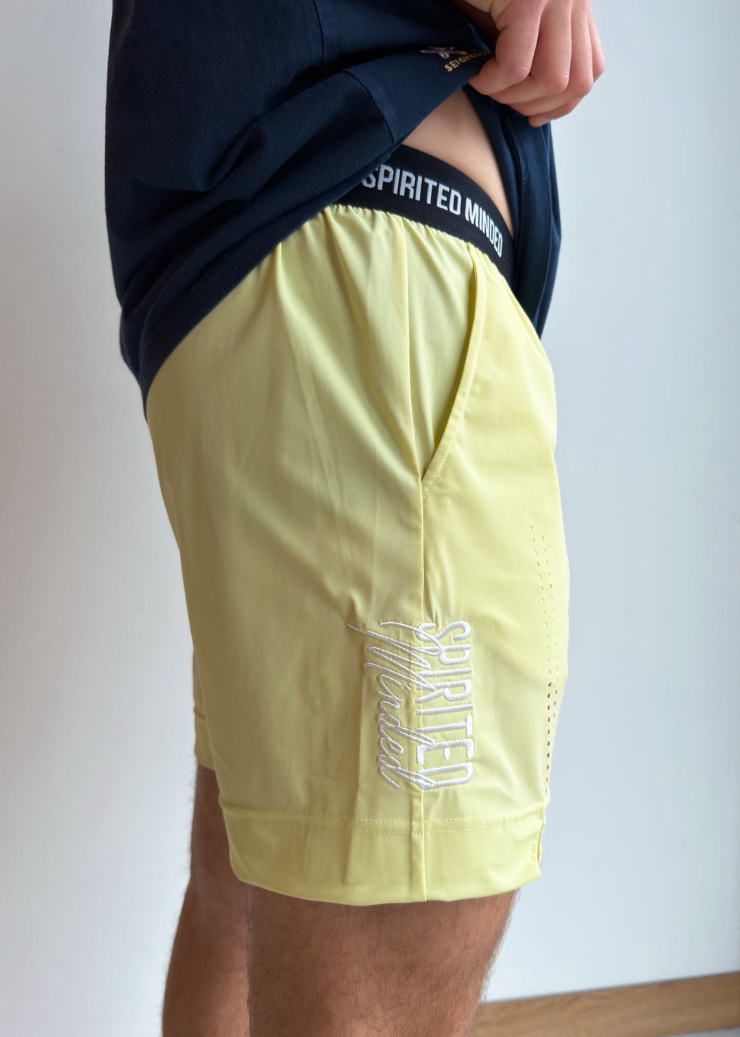Short Solstice Flow - Yellow