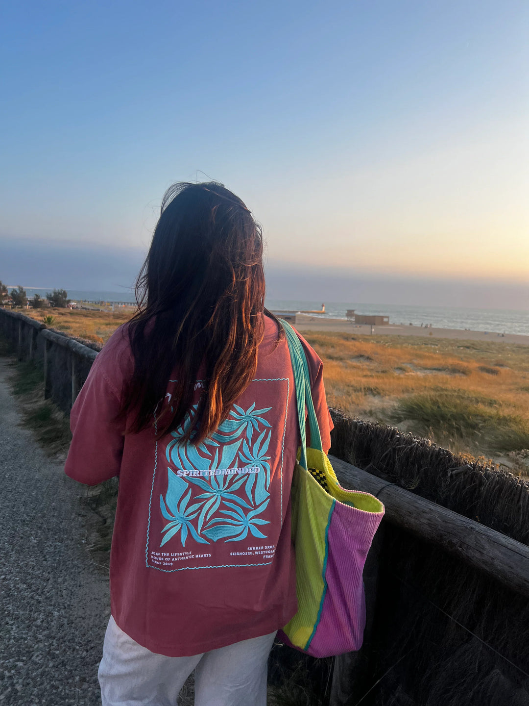 T-SHIRT BRODE OVERSIZE BANGERS - ROSE