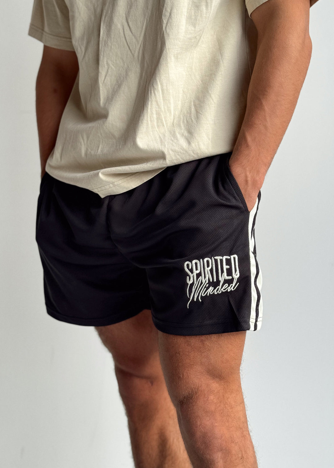 OLD SCHOOL SHORTS - BLACK