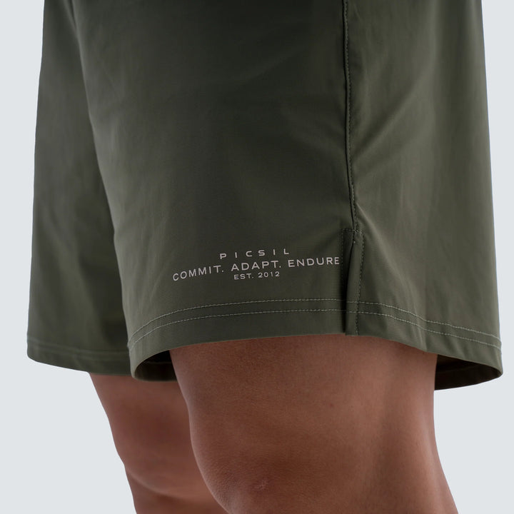 Short Essentiels FY26 - Vert